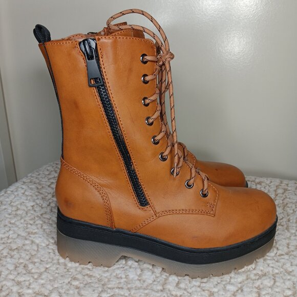 Mia Colin Lug Sole Faux Leather Combat Boots 7.5 - Picture 3 of 10